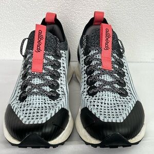 Allbirds EUC Women's Tree Flyer 2 Black and White Sneakers with Red Accents